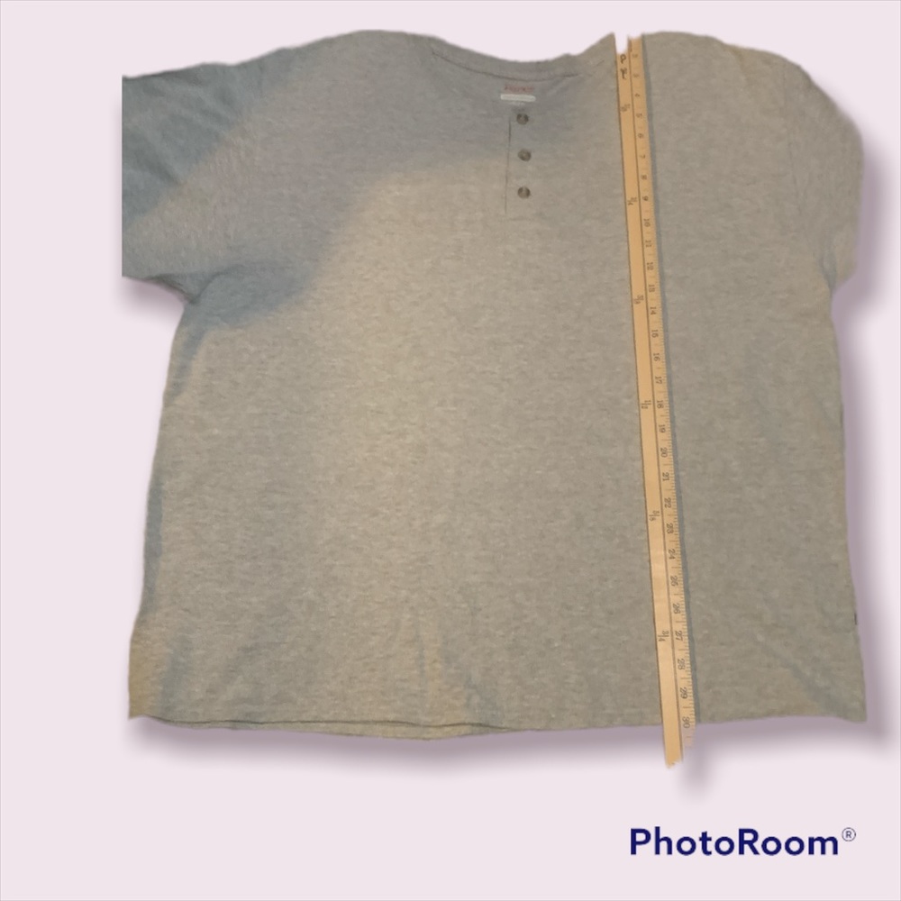 Gray tee - Picture 3 of 5